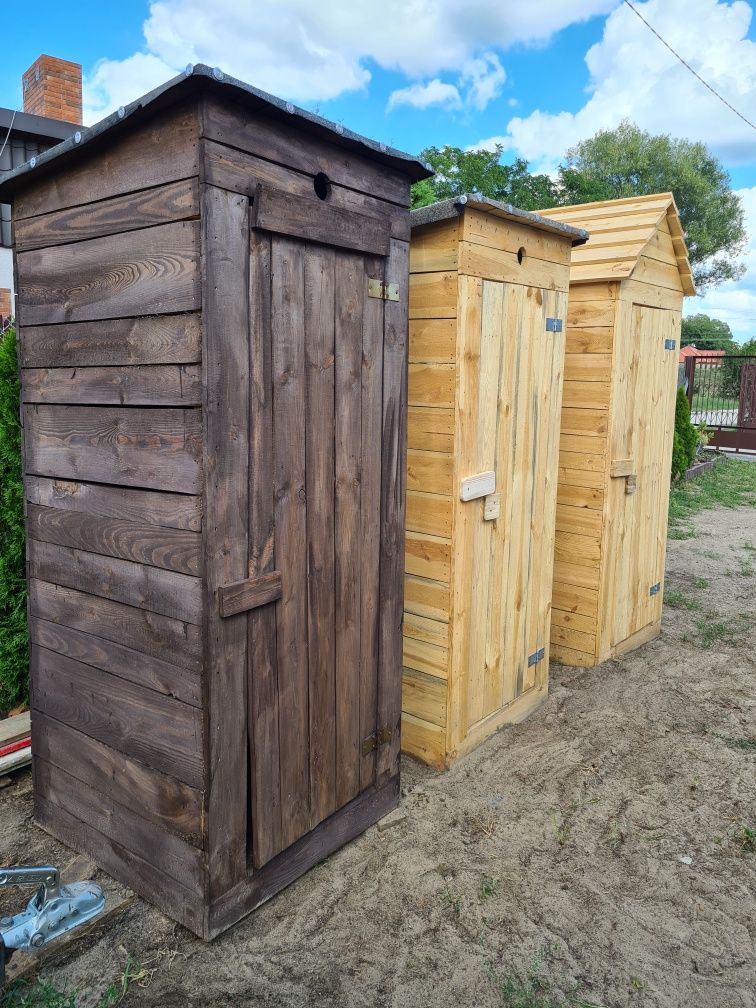 Toaleta drewniana, wychodek, sławojka, latryna, toaleta na budowę