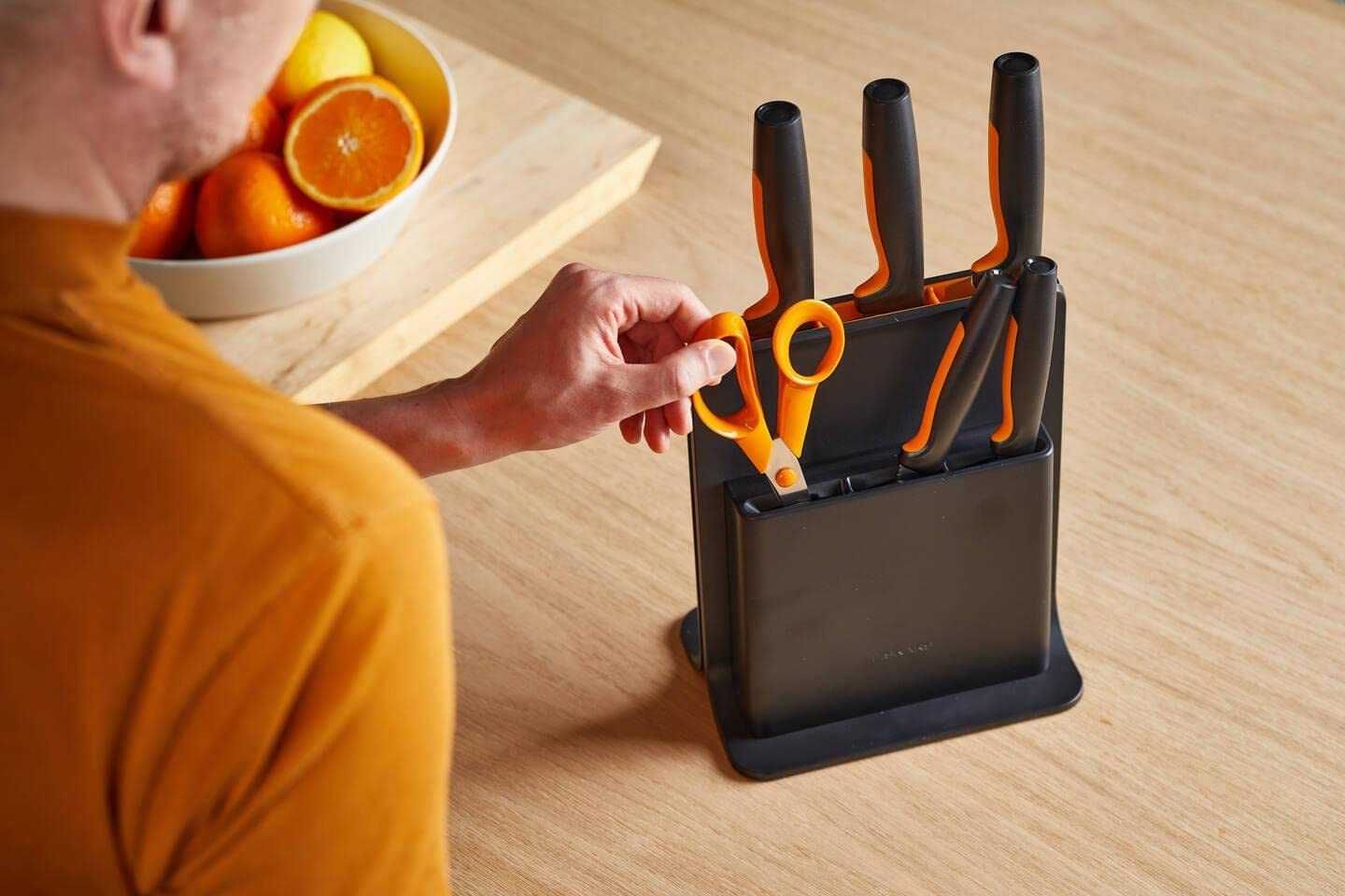 Komplet noży w bloku Fiskars Functional Form 5 szt