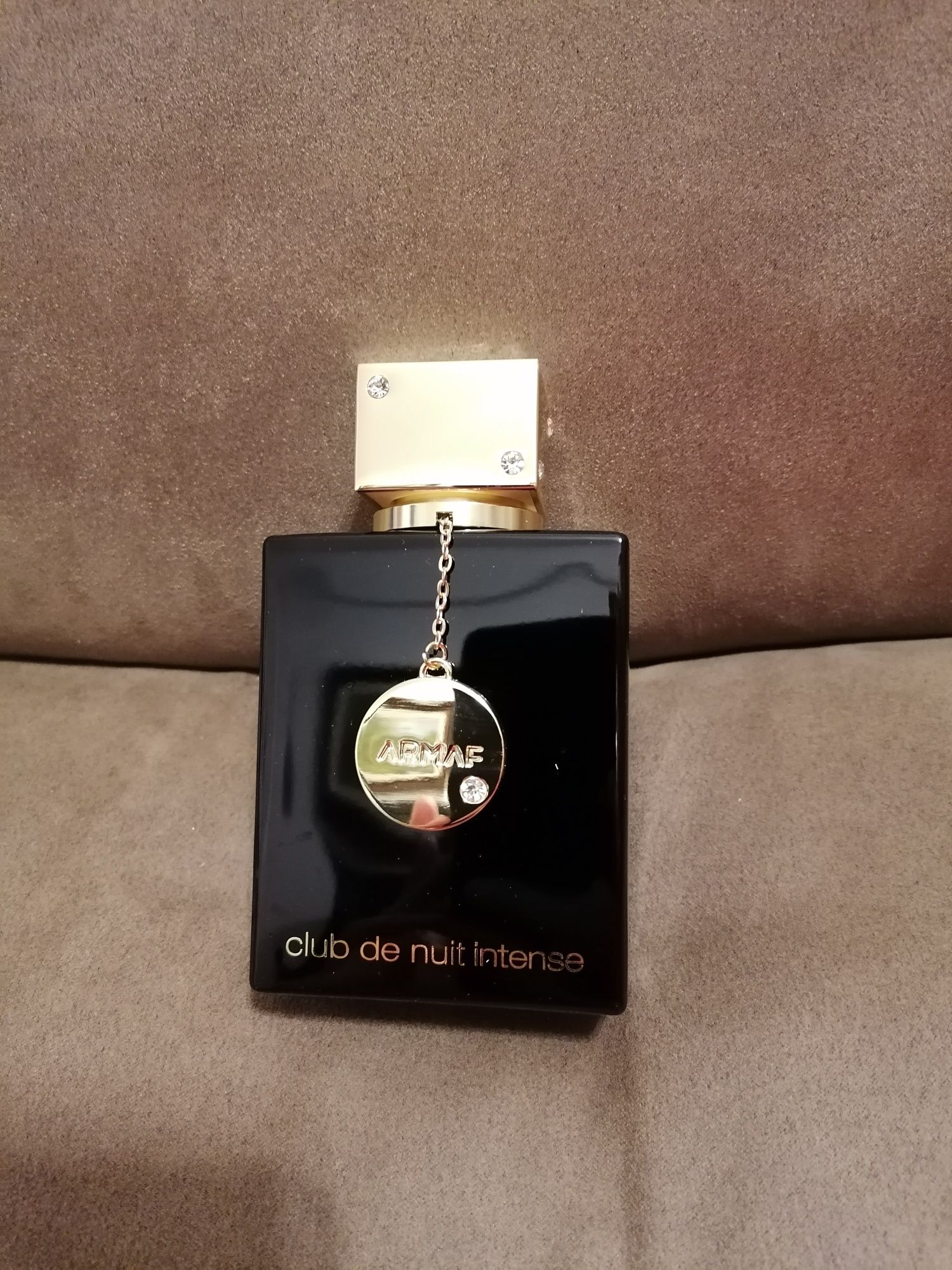 Perfume Club de nuit intense woman