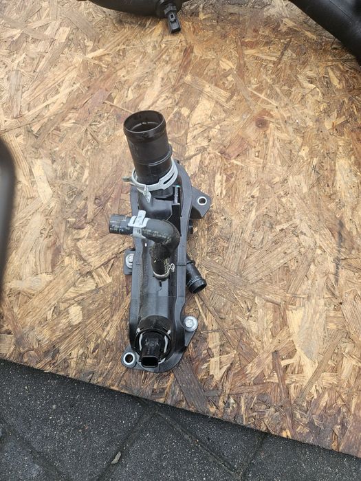 Obudowa termostatu Renault Trafic III 2.0 DCI