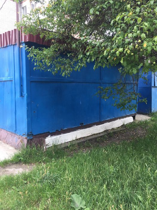 Кіоск, маф, ларьок, будка, битовка