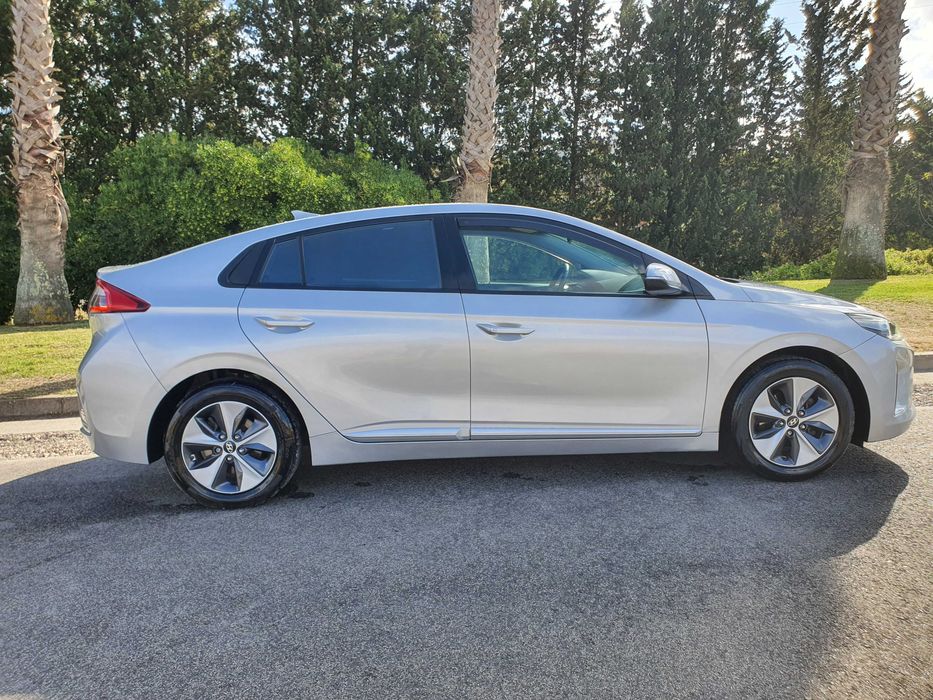 Hyundai Ioniq 28kWh (240km autonomia)