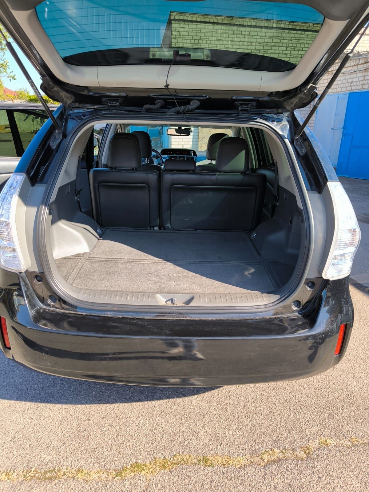 Toyota  Prius  V