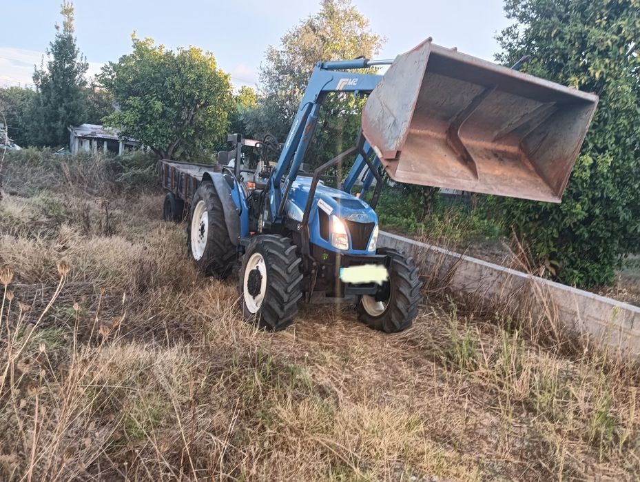 Trator  New Holland TN60A 4x4