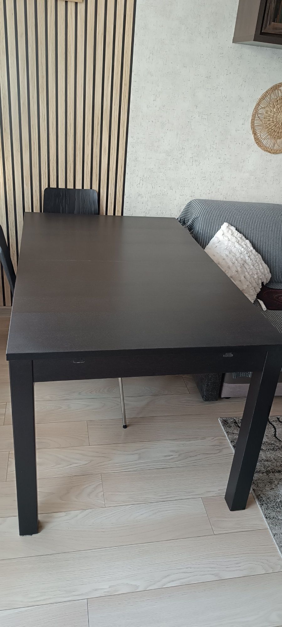 Rozkładany stół IKEA + 6 krzeseł