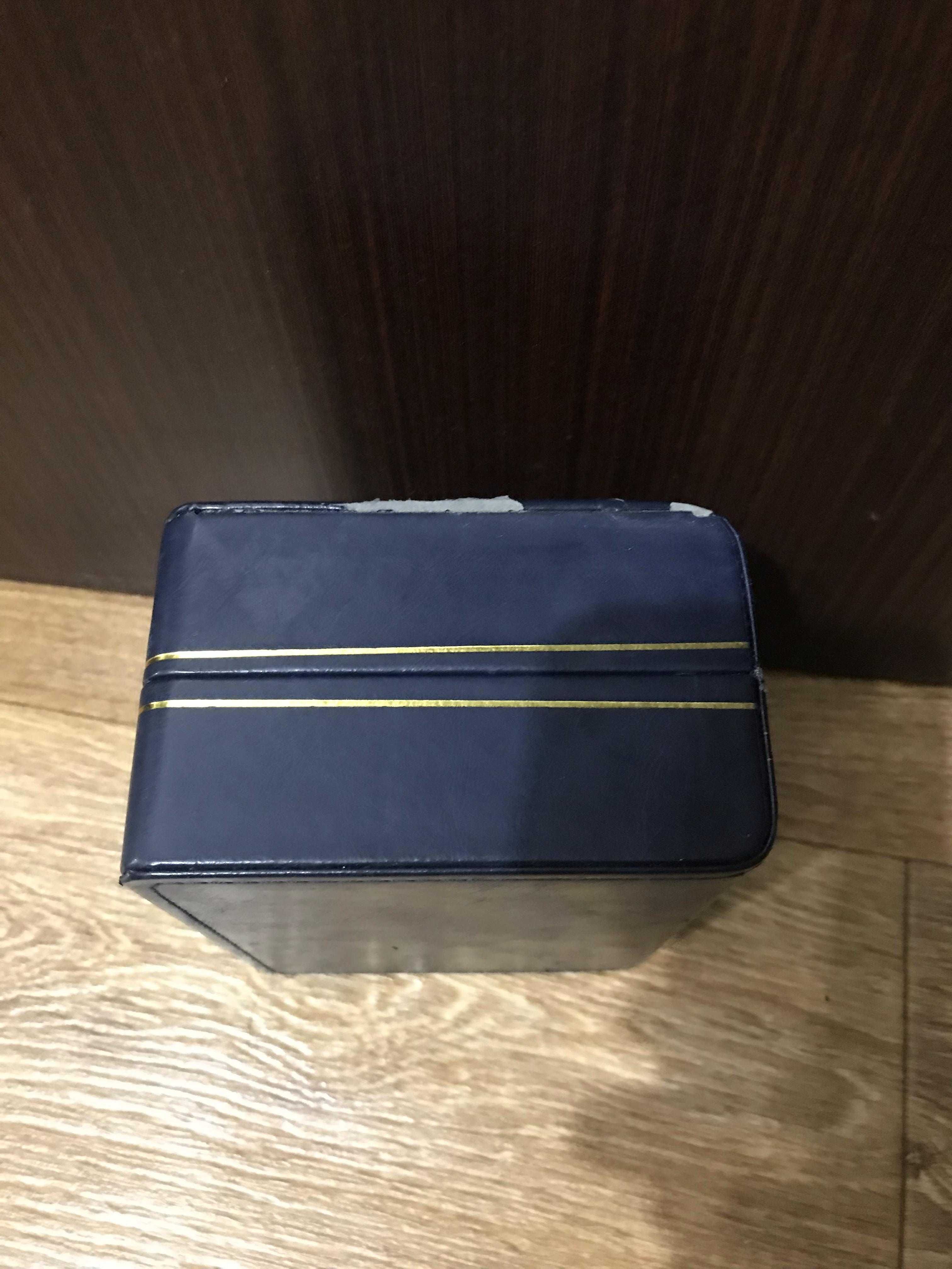Коробочка для наручных мужских часов