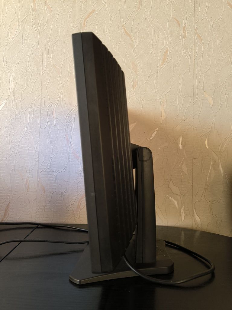 Monitor Gateway FPD1830 D-Sub, DVI