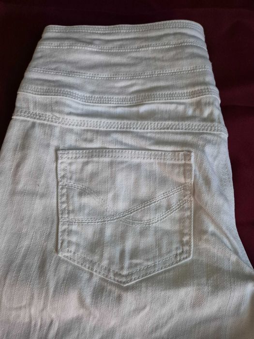 Джинси білі р.48