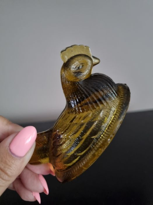 Szklana kurka bursztynowa miodowa kura