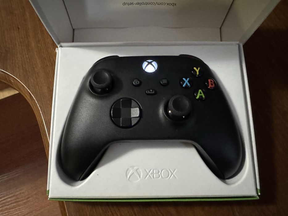 Геймпад Microsoft Xbox Series X та Зарядний пристрій