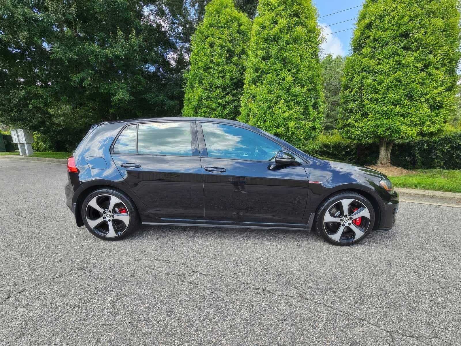 2017 Volkswagen Golf GTI SE