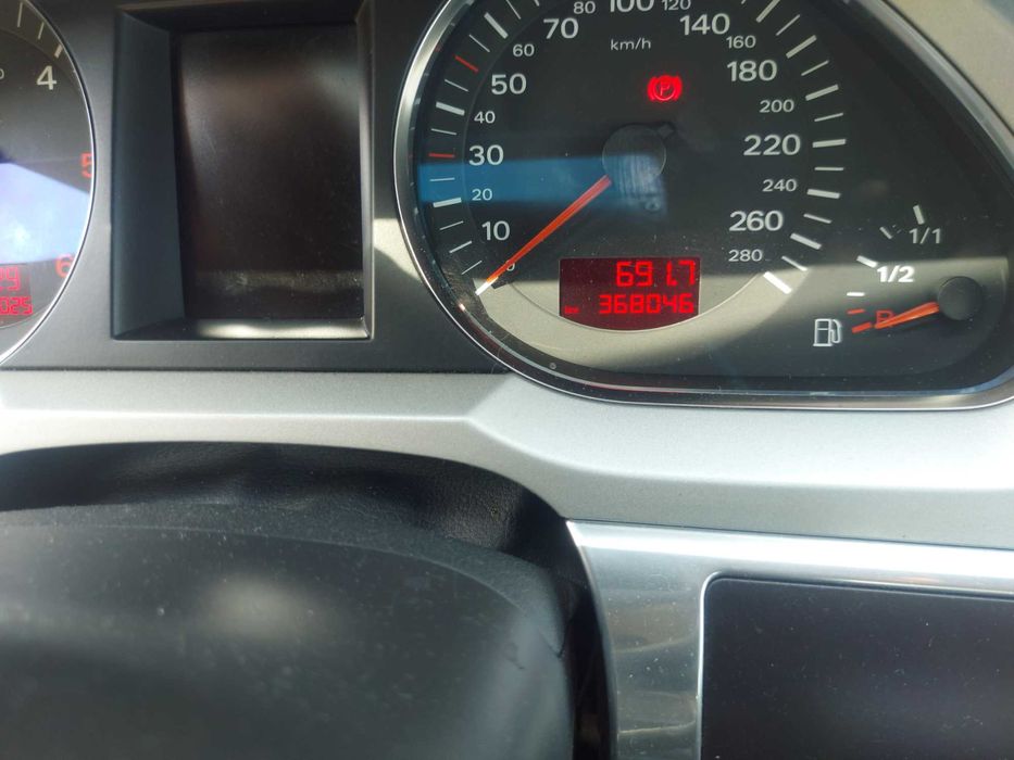 Автомобіль Ауді А6 С6