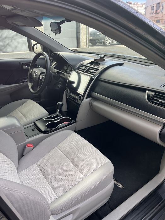 Toyota camry 2.5 2014
