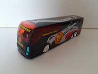 Manchester United Autobus metalowy model 20 cm autokar Maisto