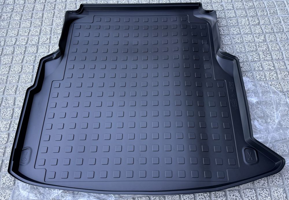 Tapete mala Mercedes Classe E W214