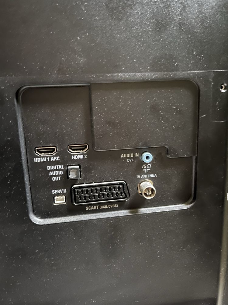 Telewizor Philips 32 cale  HDMI + pilot