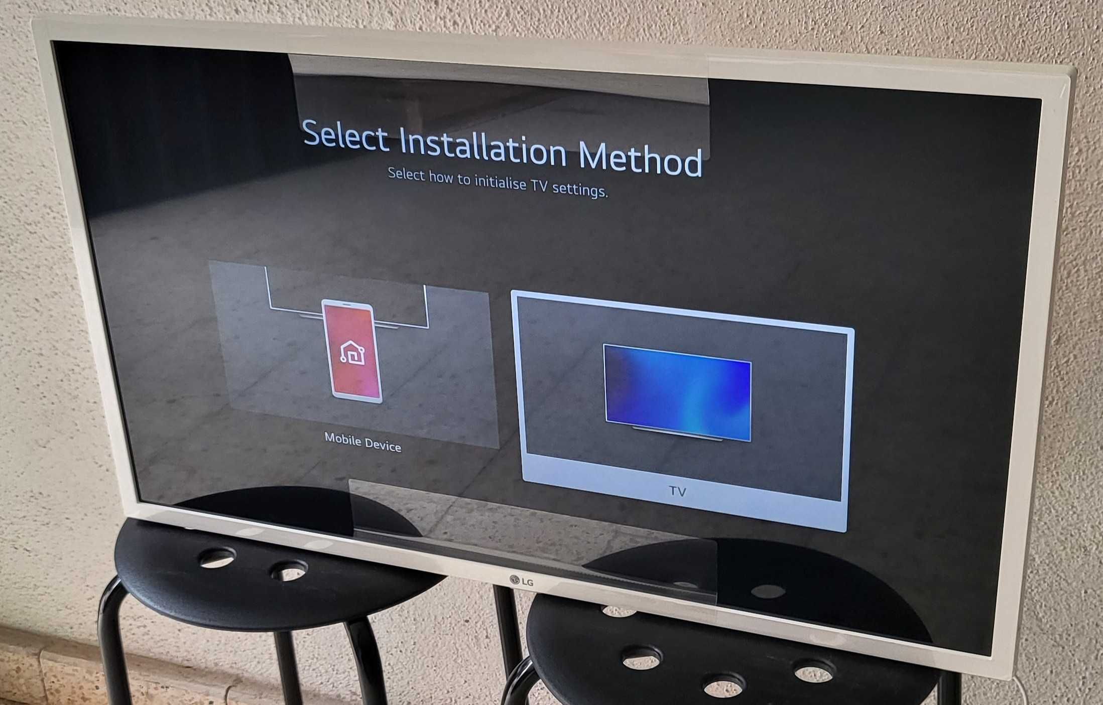 TV LG 32LQ63006LA (LED - 32'' - 81 cm - Full HD - Smart  TV)