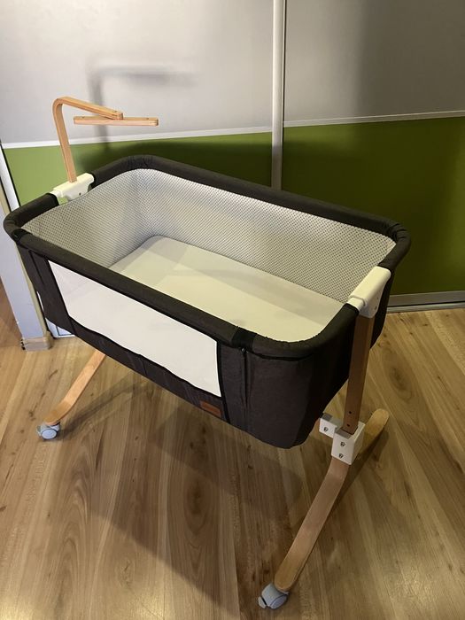 Drewniana kołyska, łóżeczko, dostawka do łóżka