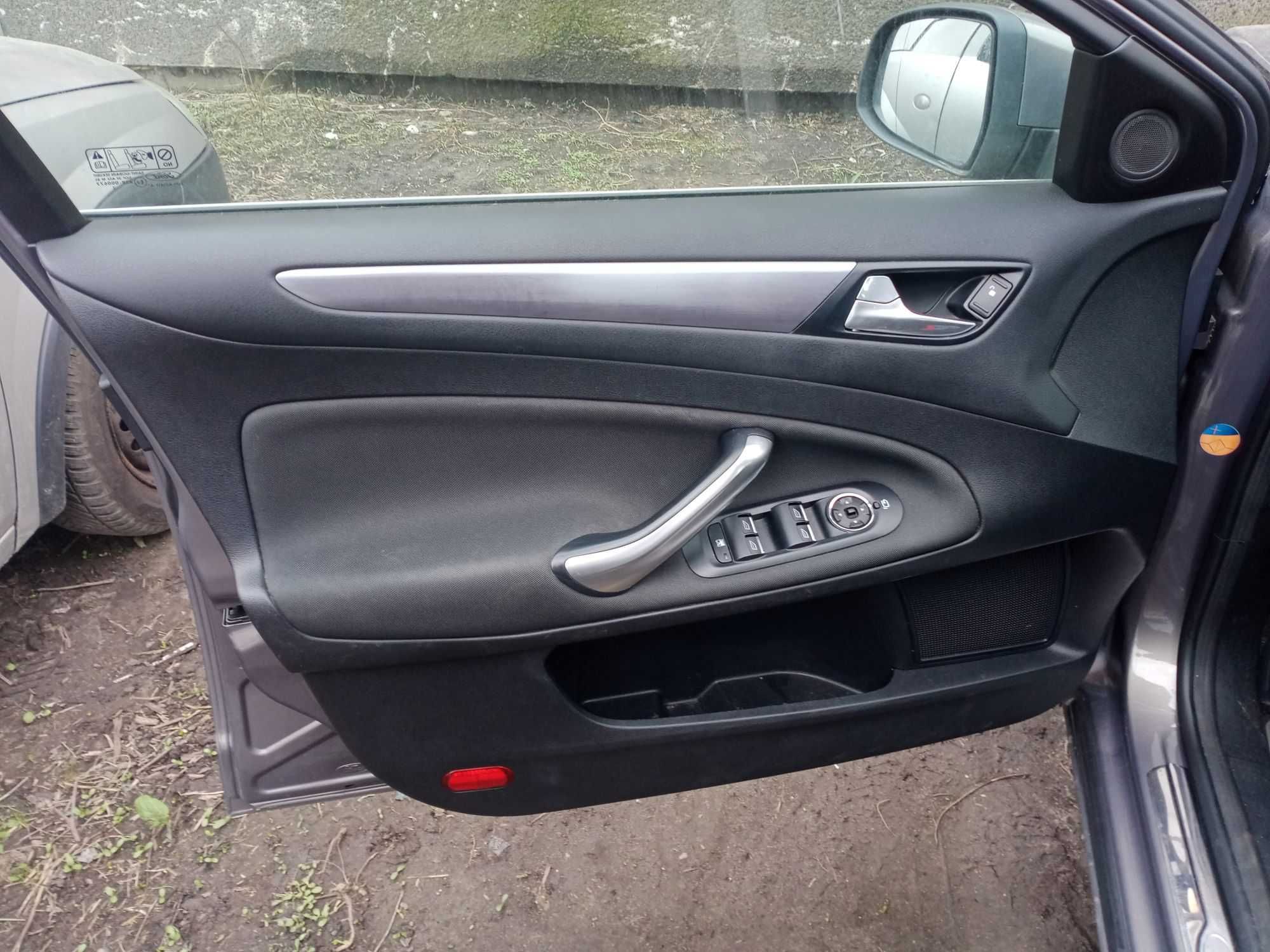 Ford Mondeo MK4 LIFT - Fotele Kanapa Boczki TITANIUM - EUROPA
