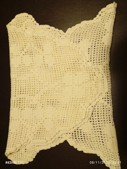 Caminho de mesa em crochê