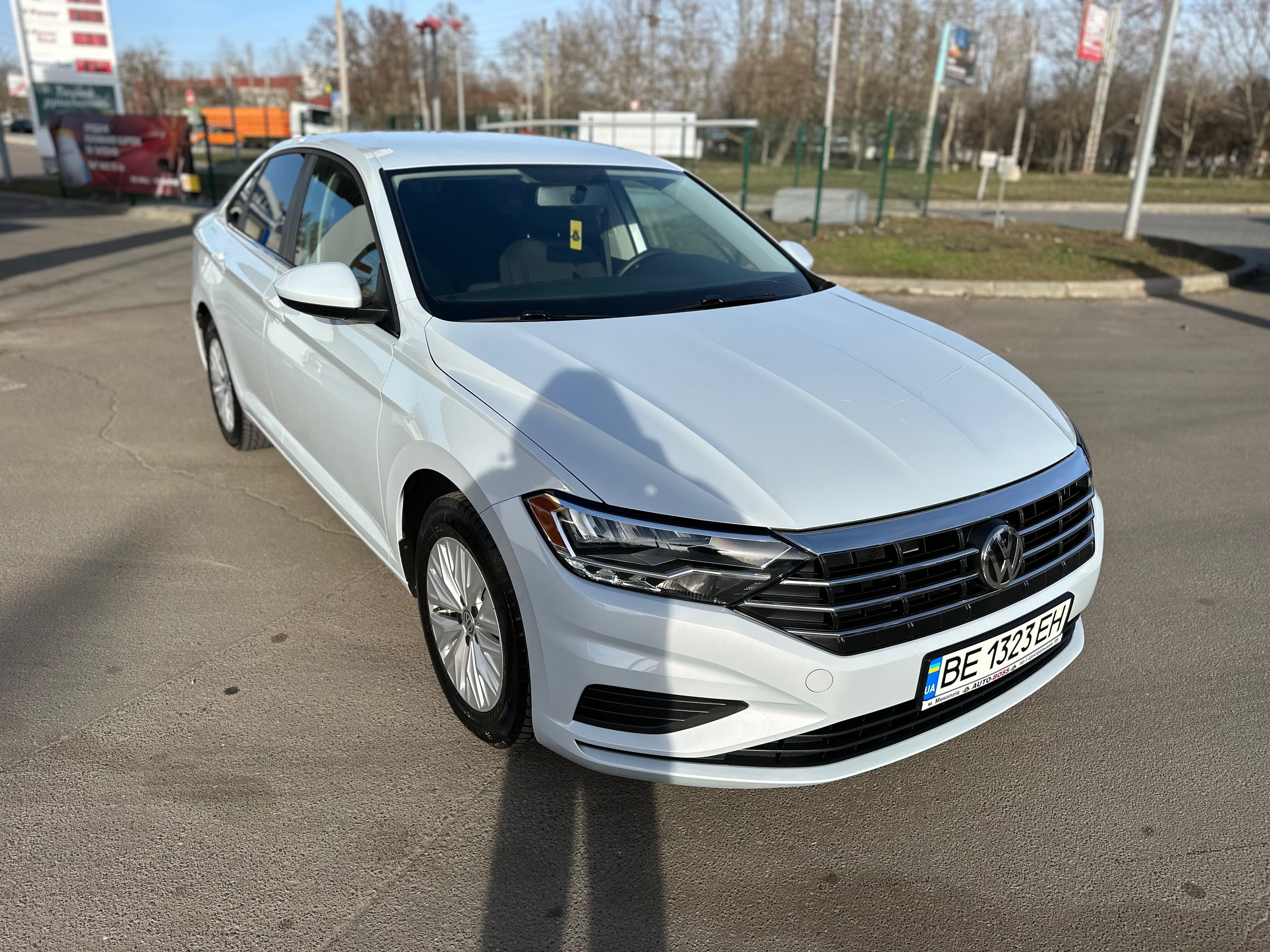 Продам Volkswagen Jetta 2018 года НОВАЯ