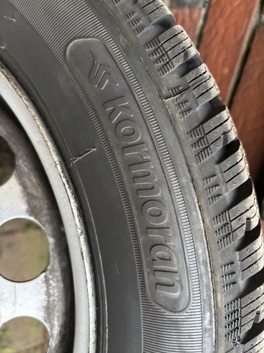 Opony zimowe NOWE Kormoran 205/55R16  z felgami 5x112
