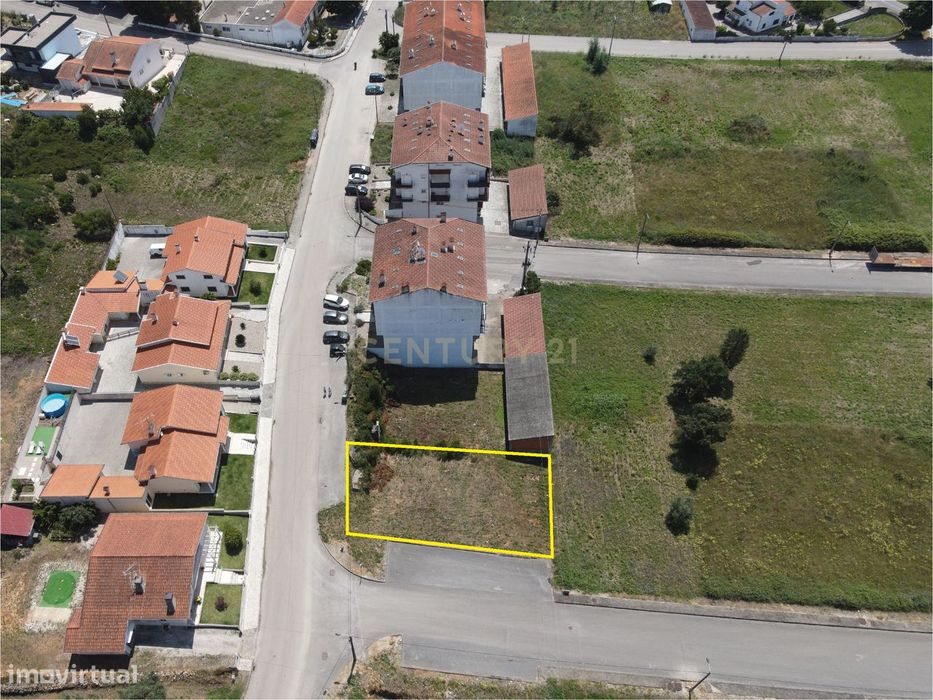 Lote para 6 Apartamentos em Serpins, Lousã