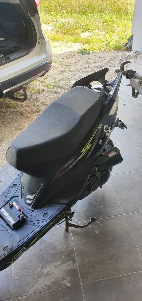 Skuter explora 5 VGA