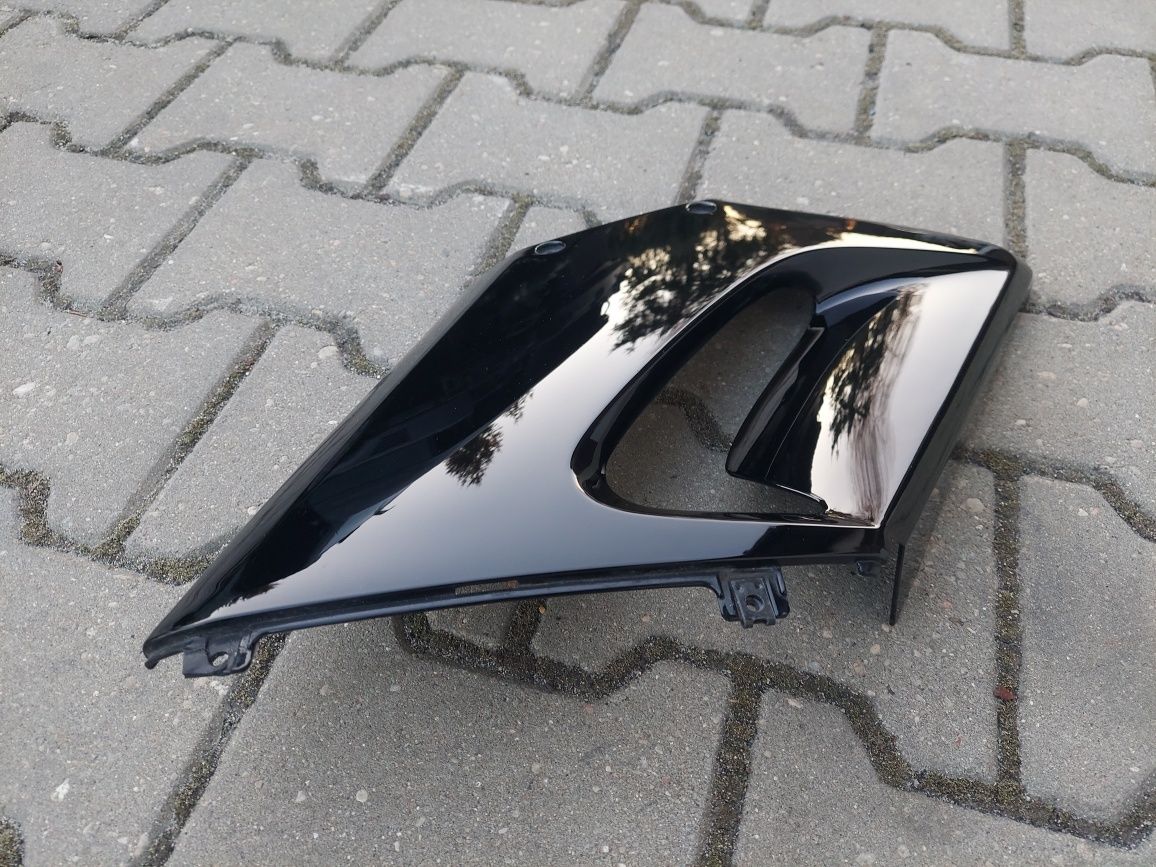 Bok Boczki Honda CBR125 JC34 Boki Owiewka Boczek Prawy Lewy Plastik