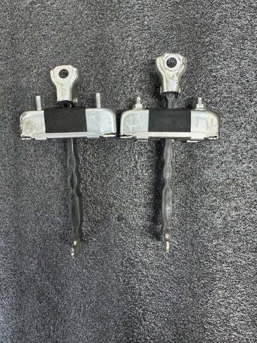 Toyota Corolla 150 ограничитель двери. Разборка