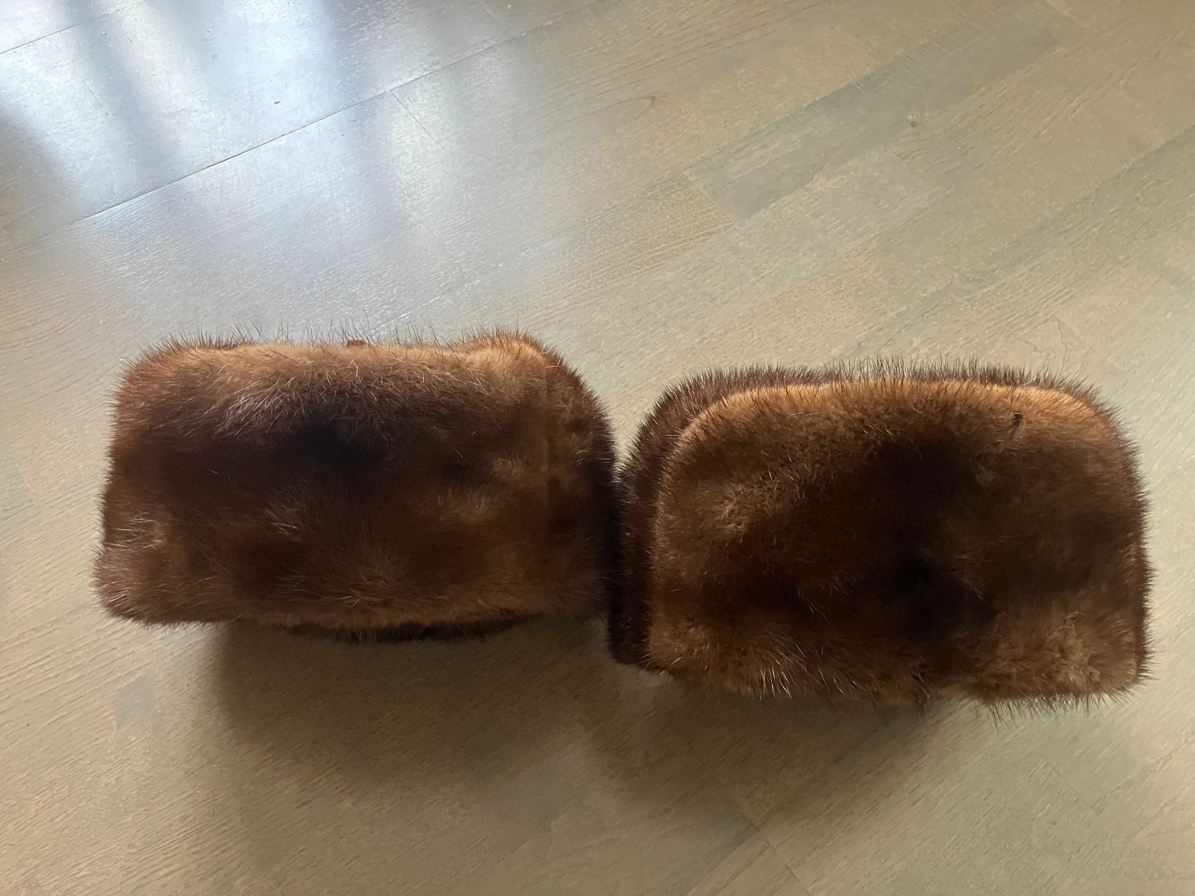 Меховые шапки зимние 2 шт.