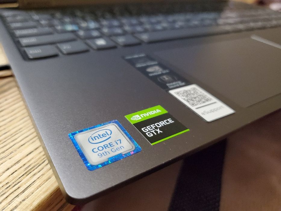 Продам ноутбук трасформер Lenovo C940 15IHR 4k 512gb i7-9750H, GTХ1650