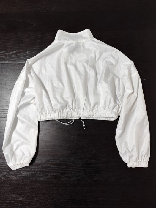 Casaco cropped para Mulher marca Sixth June (Novo - Tam. M)