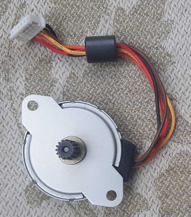 шаговый электродвигатель 2 шт