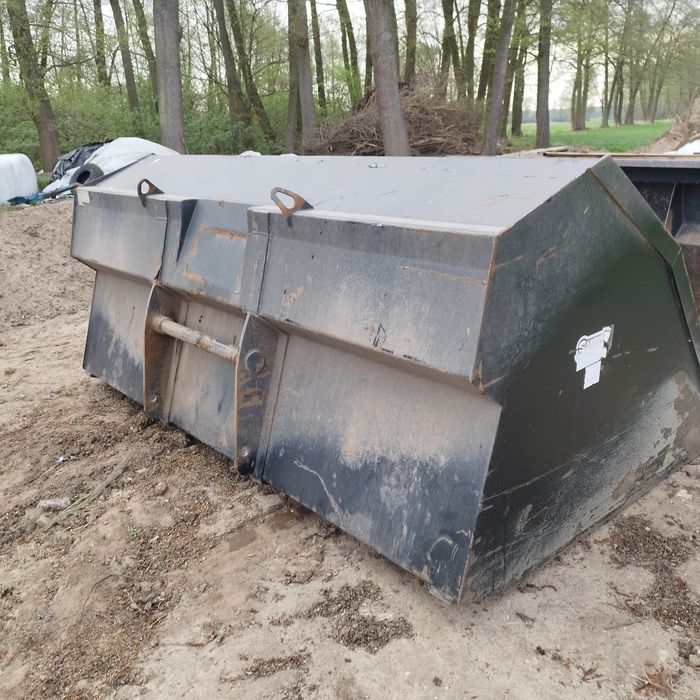 Łyżka łycha objętościowa do zboza 2.8m szer Manitou jcb