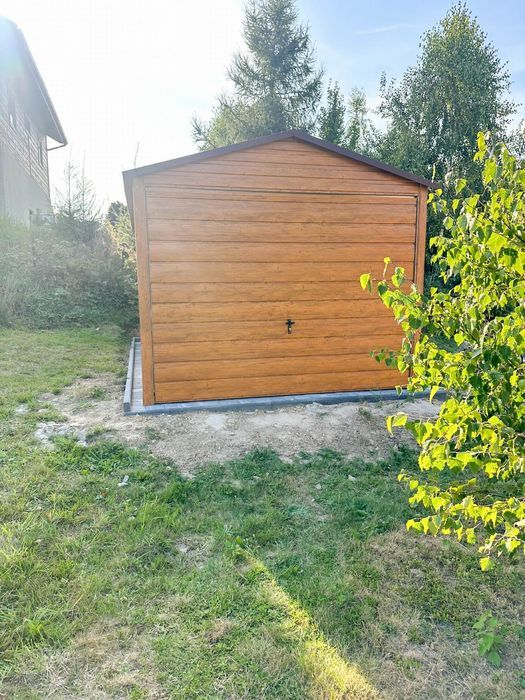 GARAŻ BLASZANY 3X5M - Brama Uchylna - Jasny Orzech Drewnopodobny TS782