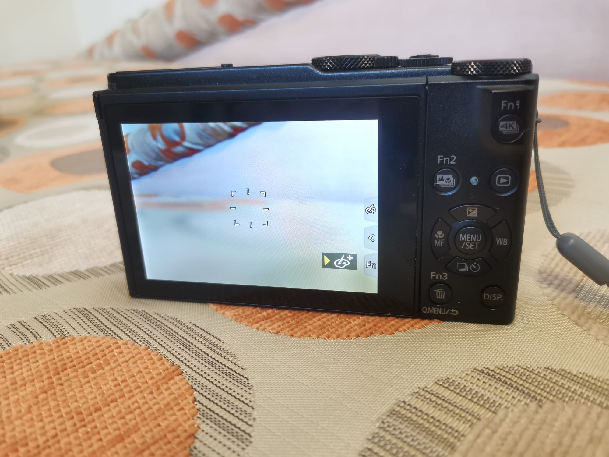 Panasonic Lumix DMC-LX15 + Statyw