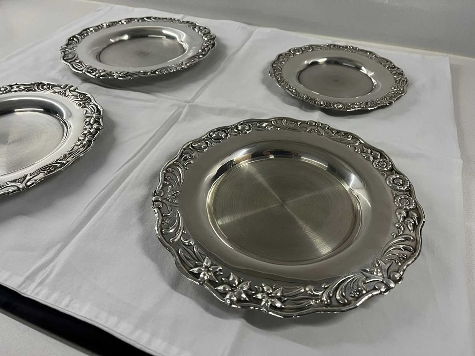 Salvas conjunto de 4 unidades com o total de 459gr