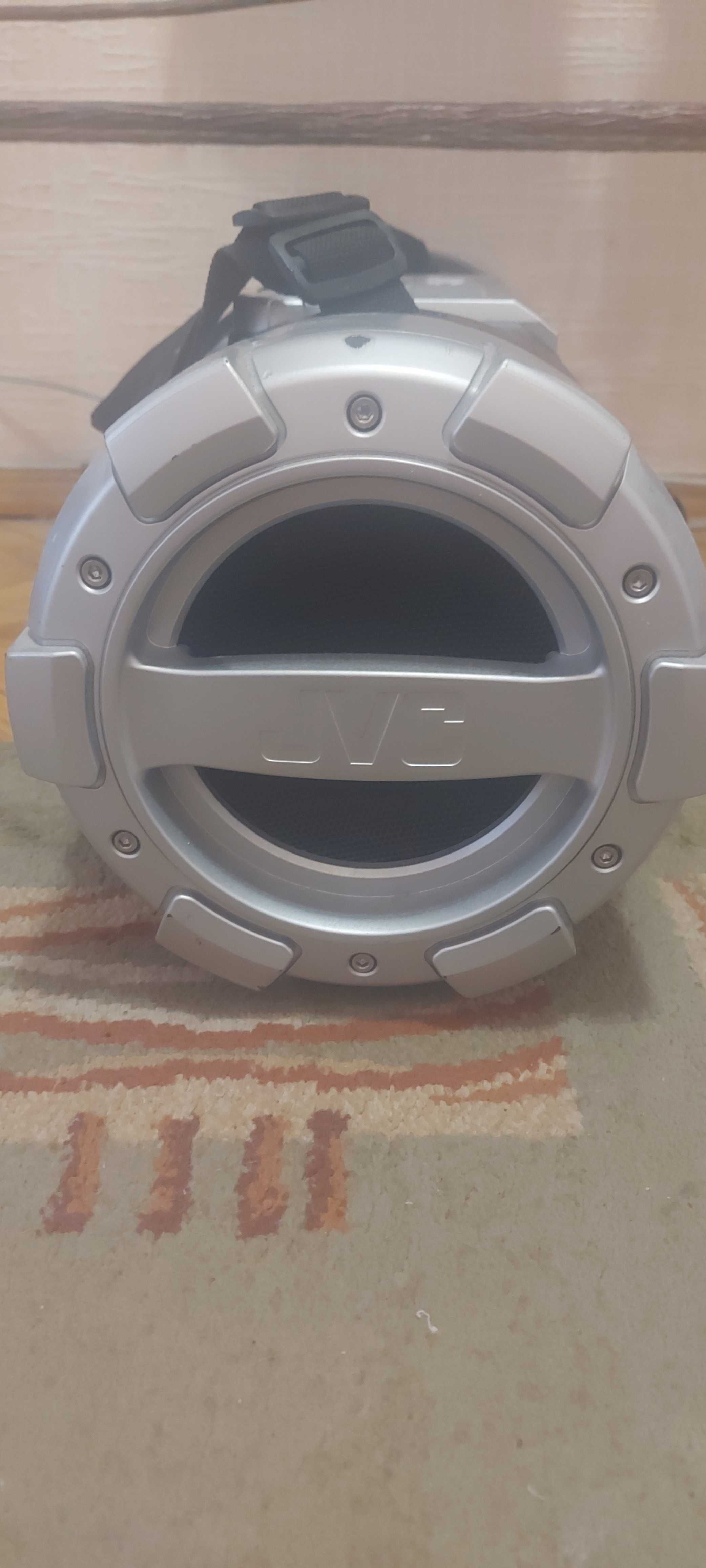 Продам портативну аудіосистему JVC RV-NB50, відому як "Kaboom!".