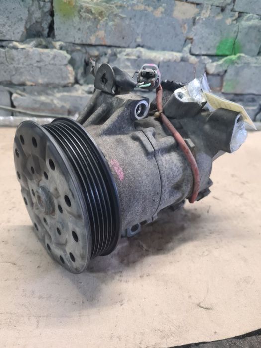 Компресор кондиціонера Toyota Yaris Auris 1.4 Тойота Яріс 4472602331