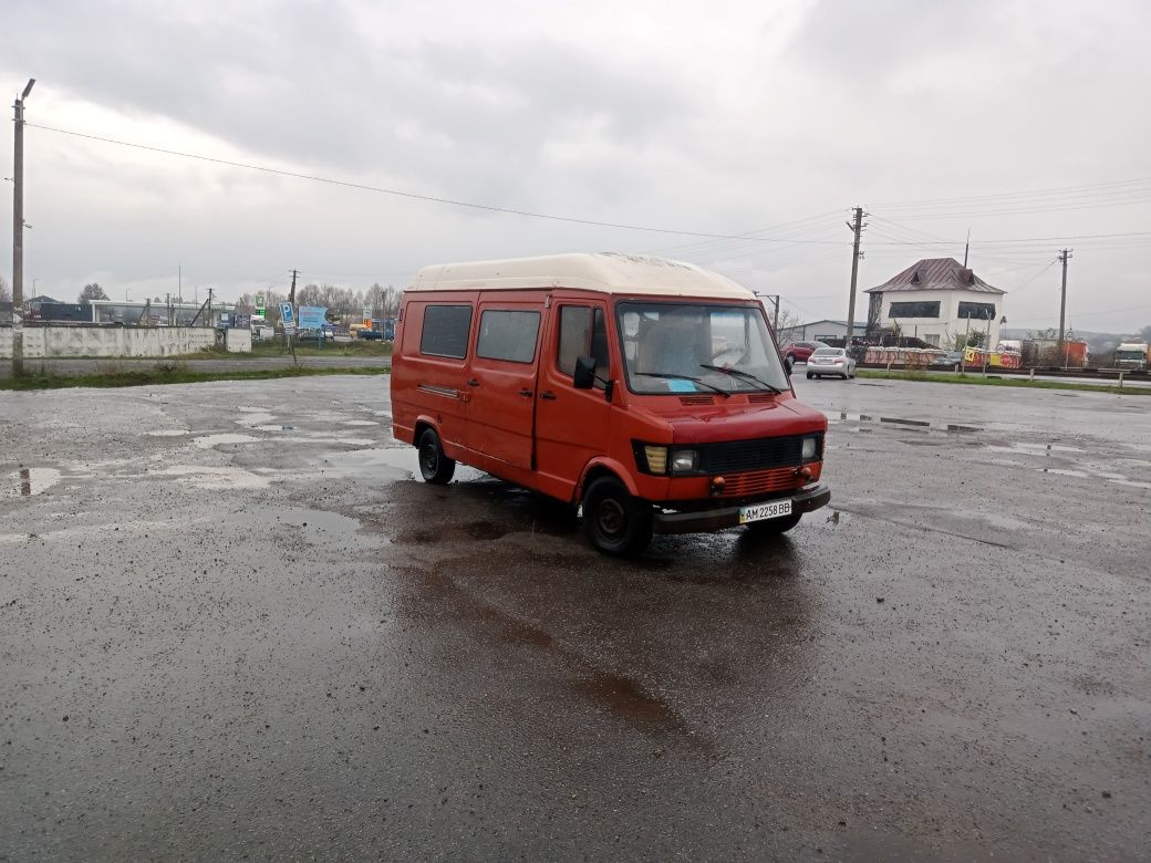 Продається Mersedes-Benz 207 D, 1987