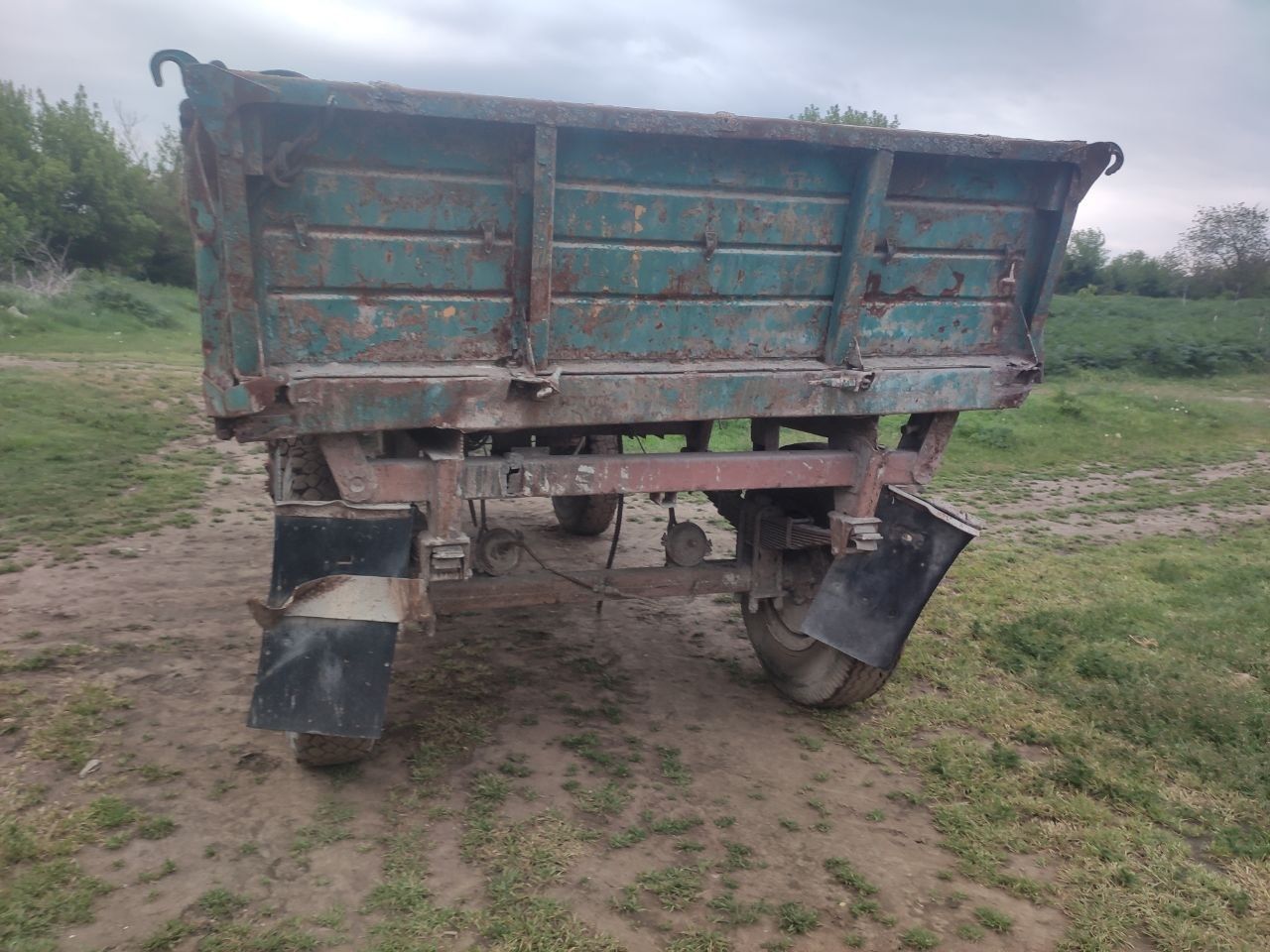 Продам причеп ЗИЛ гкб 819