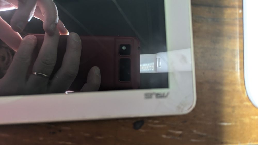 Продам планшет ASUS K00F