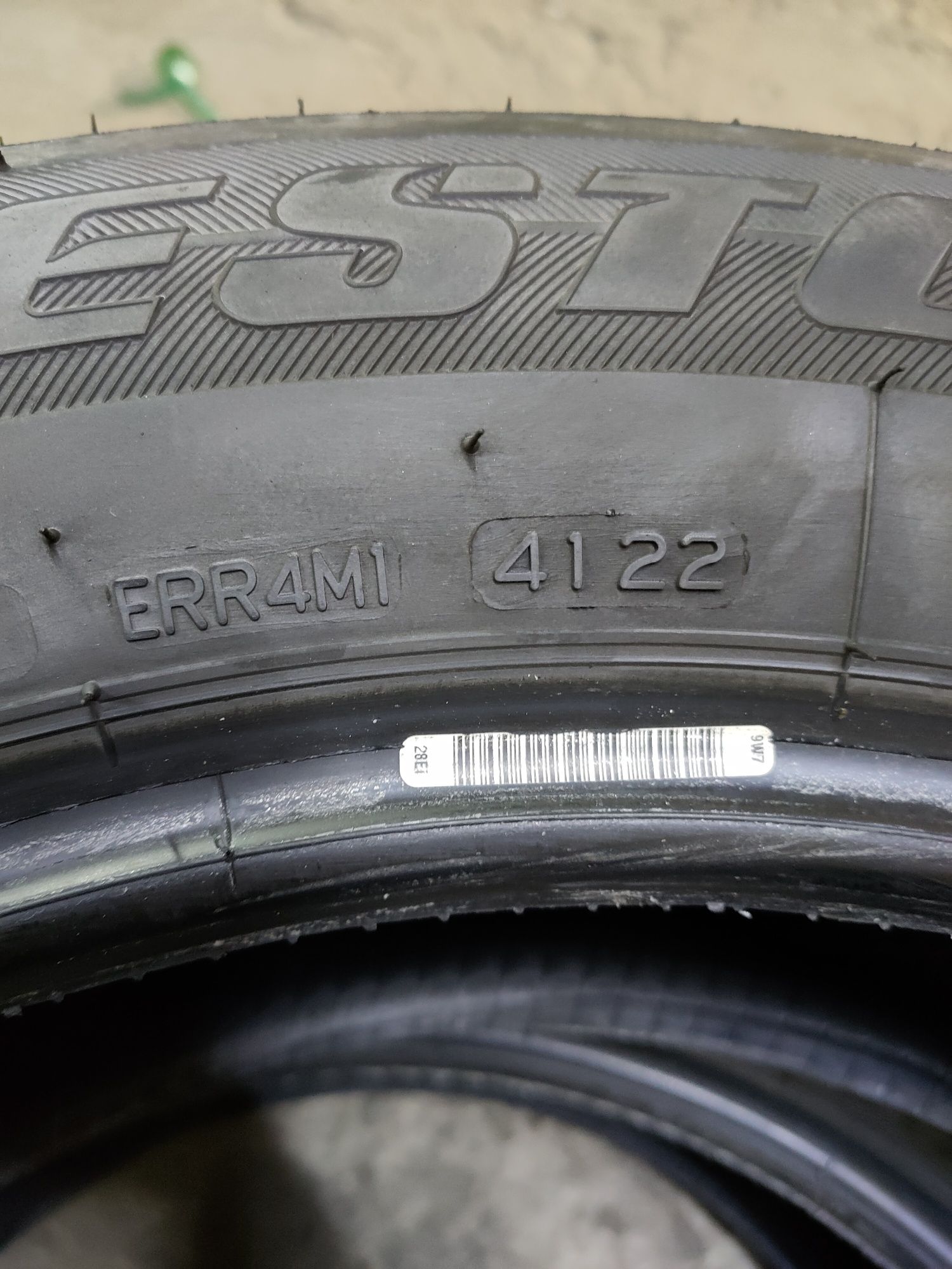 Bridgestone Dueler HP Sport 215/60 R17