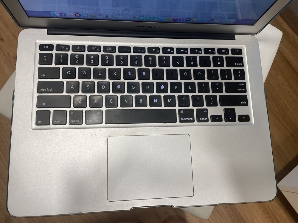 Продам MacBook Air 2014