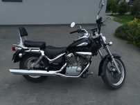 Suzuki Intruder  125