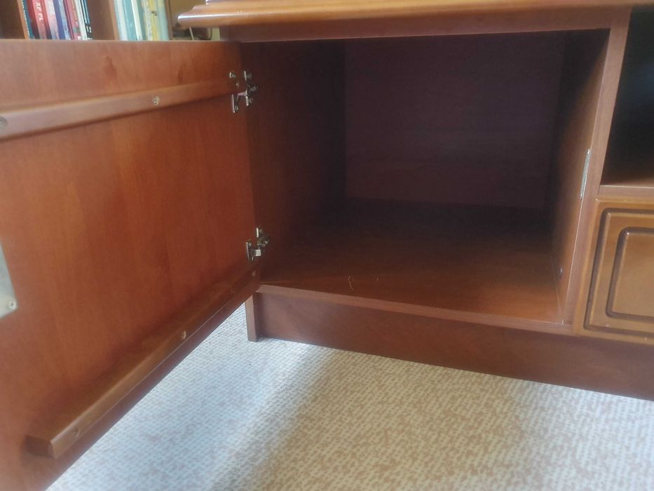 Szafka RTV pod telewizor Bydgoskie Fabryki Mebli