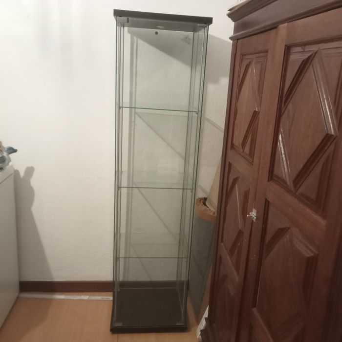Vitrine em bom estado