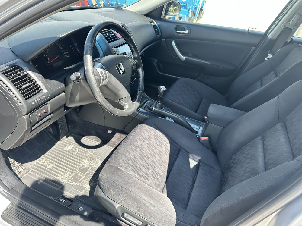 Honda accord 2.0i 155PS