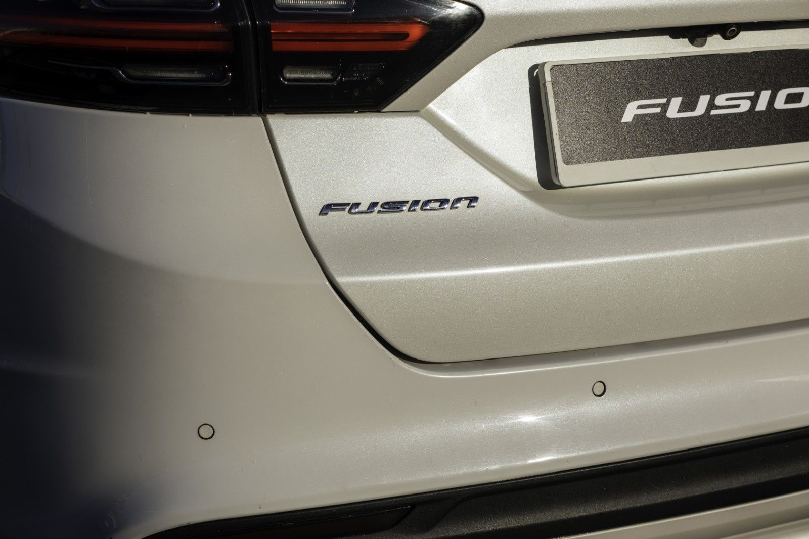Ford Fusion White Platinum Pearl